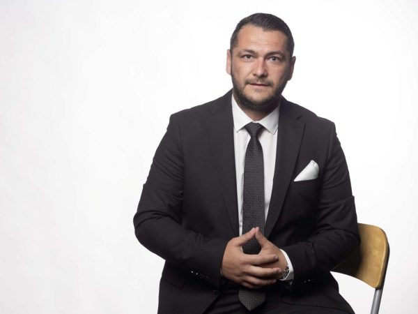 De la jurnalism la leadership strategic: Parcursul lui Bogdan Steriopol
